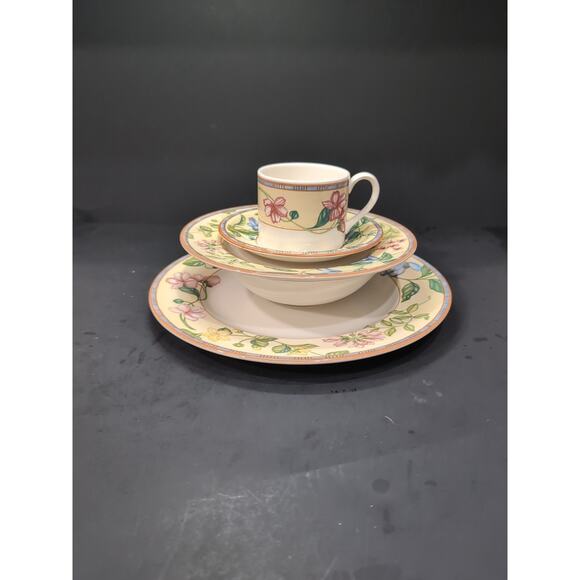 Johnson Brothers China Spring‎ Medley, 5 Piece Place Setting, Floral Dinnerware - Picture 1 of 11